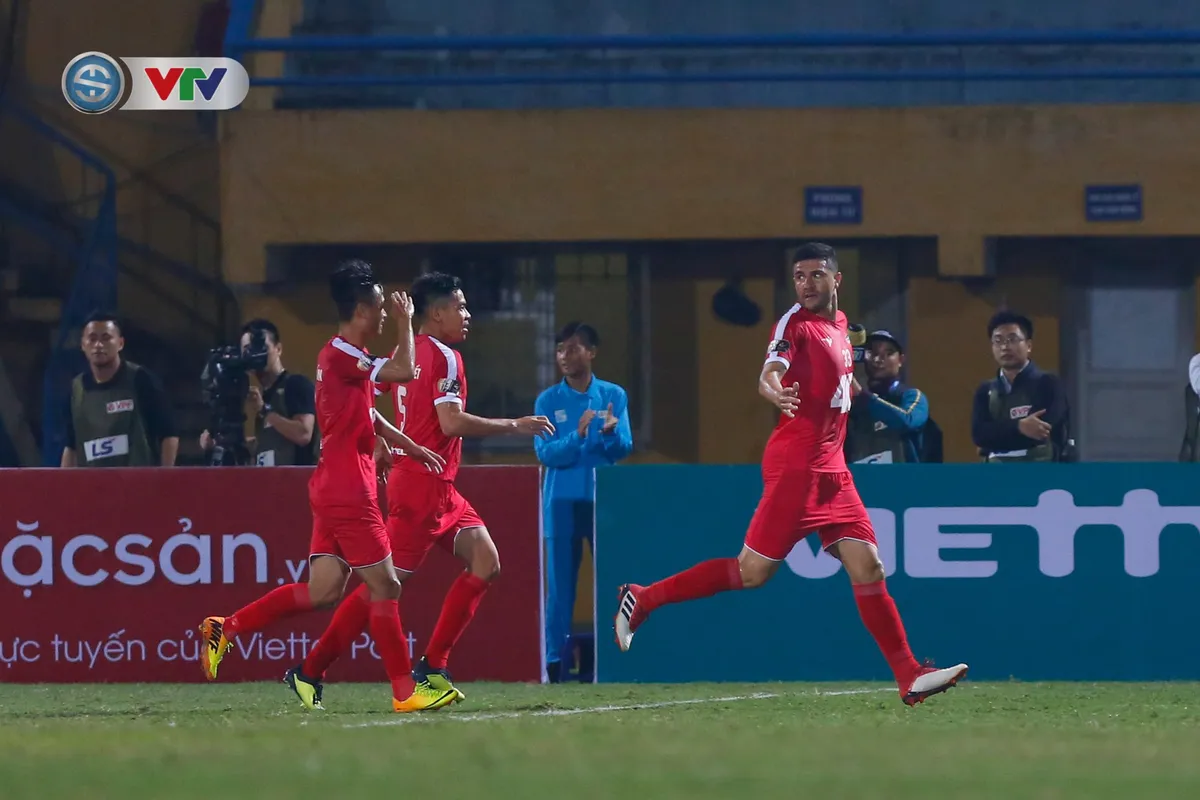 ẢNH: Đôi công hấp dẫn, CLB Viettel giành chiến thắng trước CLB Thanh Hóa - Ảnh 7. ẢNH: Đôi công hấp dẫn, CLB Viettel giành chiến thắng trước CLB Thanh Hóa - Ảnh 7.