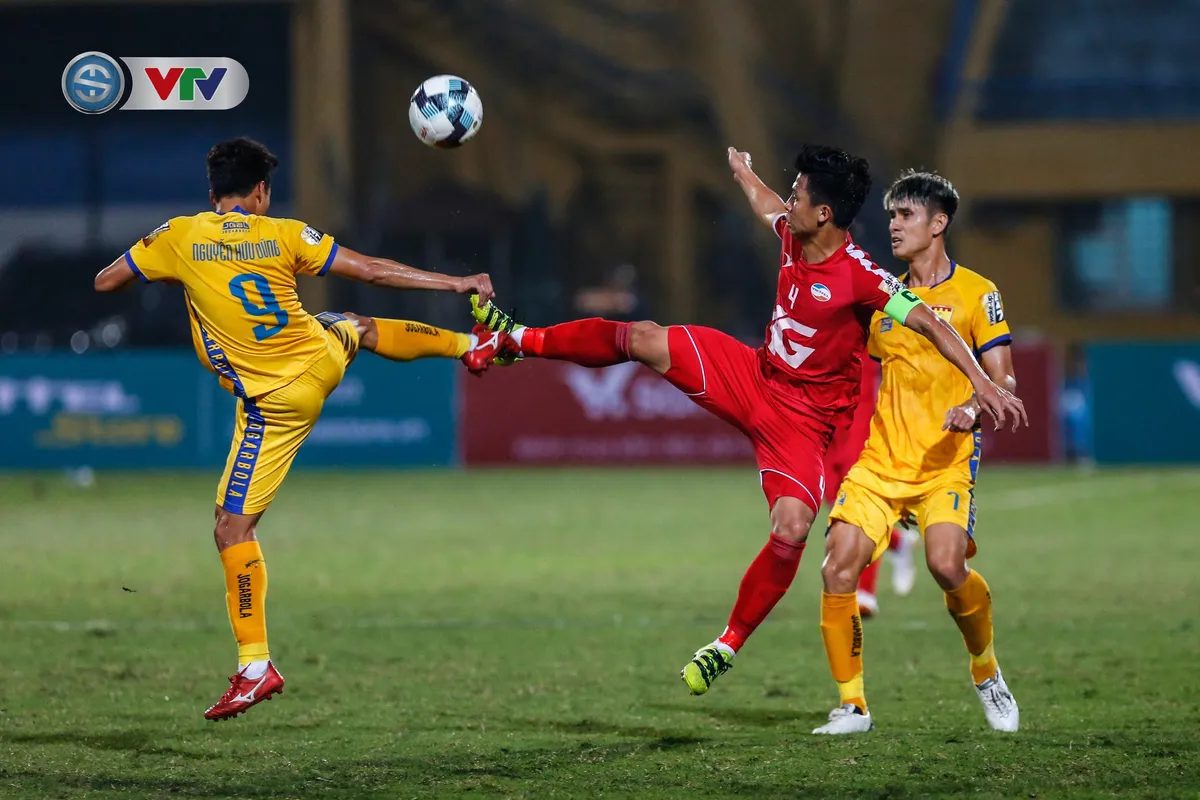 ẢNH: Đôi công hấp dẫn, CLB Viettel giành chiến thắng trước CLB Thanh Hóa - Ảnh 10. ẢNH: Đôi công hấp dẫn, CLB Viettel giành chiến thắng trước CLB Thanh Hóa - Ảnh 10.