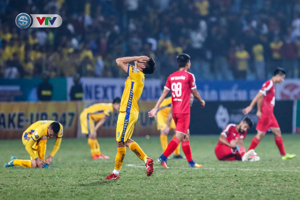 ẢNH: Đôi công hấp dẫn, CLB Viettel giành chiến thắng trước CLB Thanh Hóa - Ảnh 24. ẢNH: Đôi công hấp dẫn, CLB Viettel giành chiến thắng trước CLB Thanh Hóa - Ảnh 24.