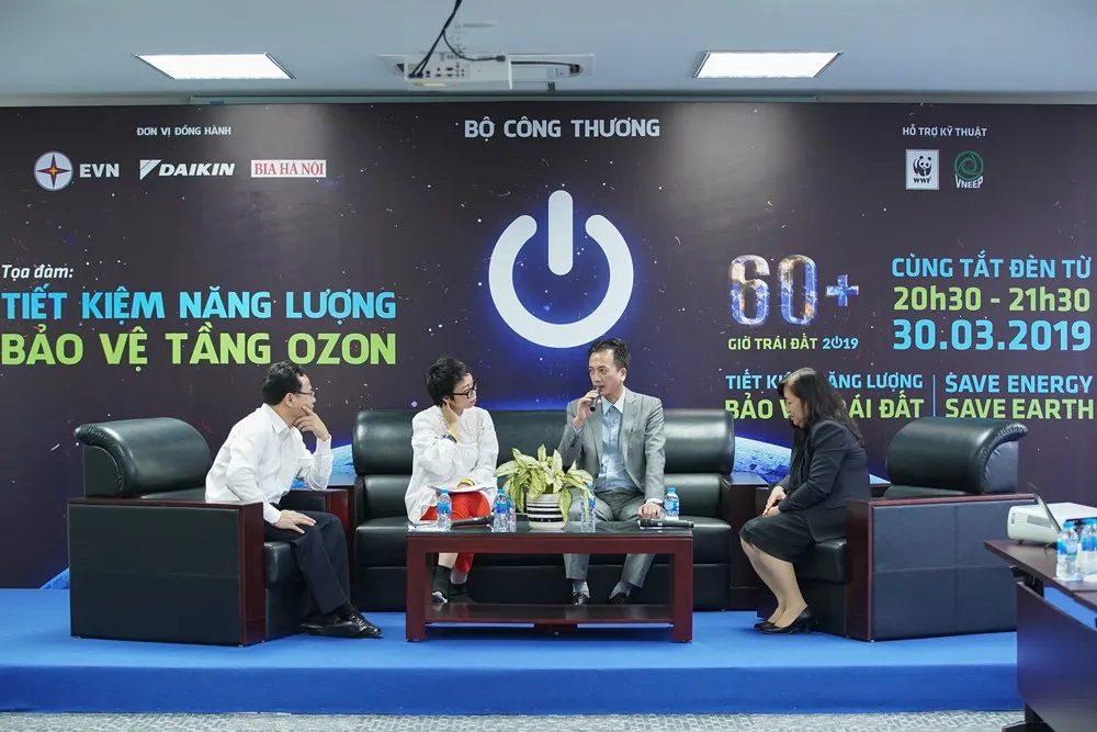 Giờ Trái đất 2019: Tiết kiệm năng lượng, bảo vệ tầng ozon - Ảnh 1.