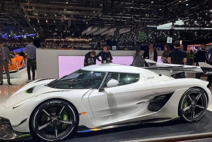 Lý do siêu xe Koenigsegg Jesko giá 65 tỷ đồng vẫn “cháy” hàng? - Ảnh 5.