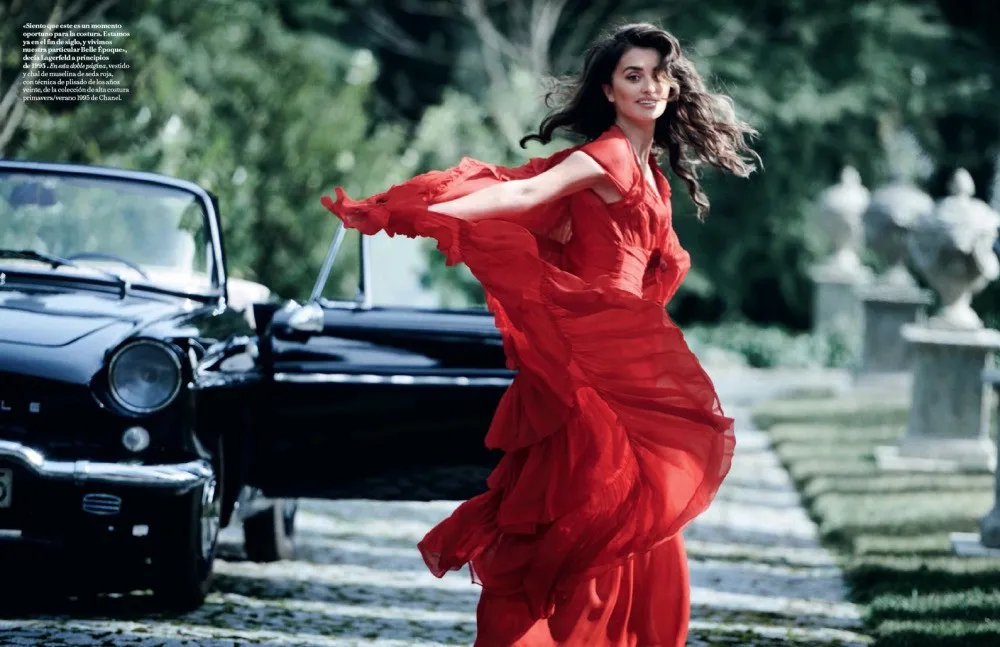Penélope Cruz - Cổ điển và sang trọng - Ảnh 2.
