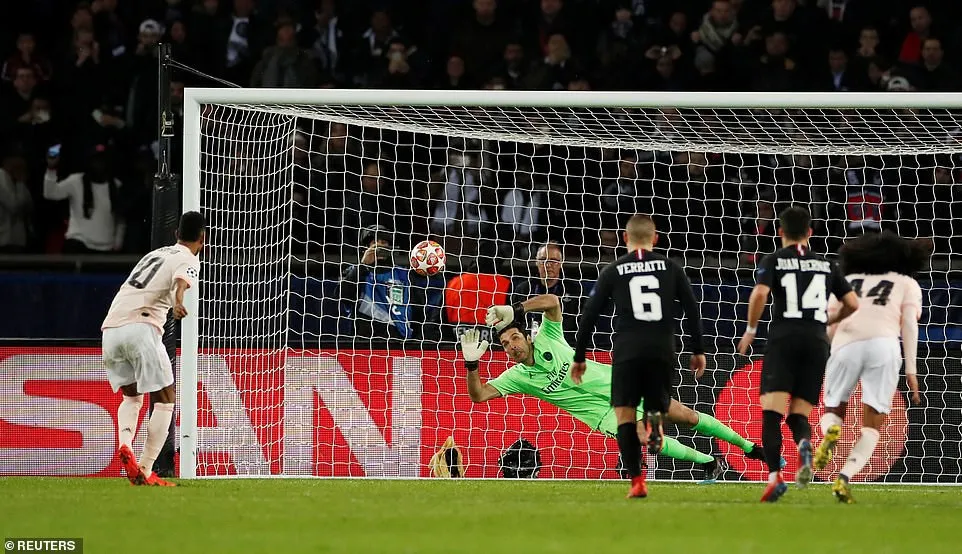 Ngược dòng lịch sử nhờ VAR, Man Utd quật ngã PSG vào tứ kết - Ảnh 3. Ngược dòng lịch sử nhờ VAR, Man Utd quật ngã PSG vào tứ kết - Ảnh 3.