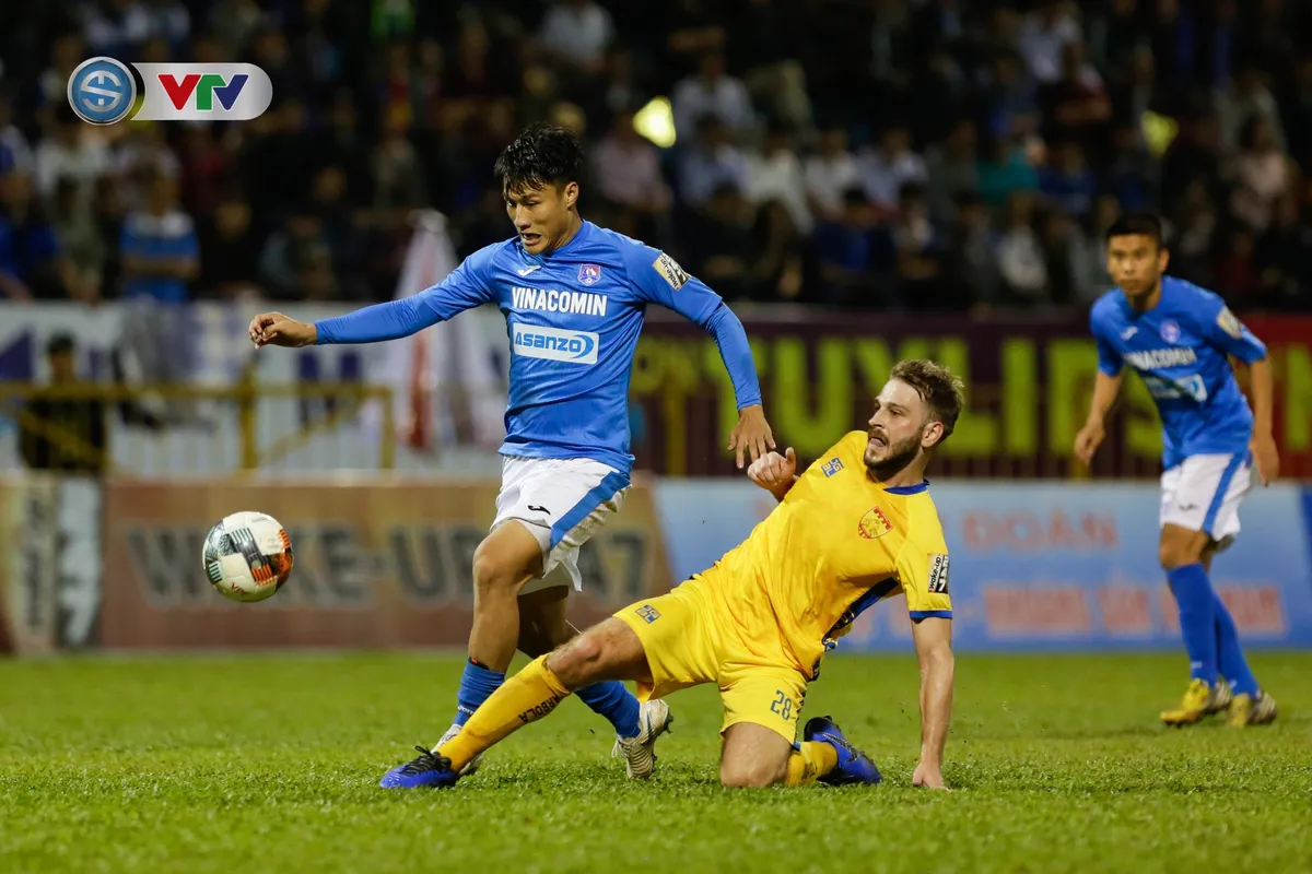 ẢNH: Hải Huy tỏa sáng, Than Quảng Ninh giành chiến thắng đầu tiên tại V.League 2019 - Ảnh 16. ẢNH: Hải Huy tỏa sáng, Than Quảng Ninh giành chiến thắng đầu tiên tại V.League 2019 - Ảnh 16.