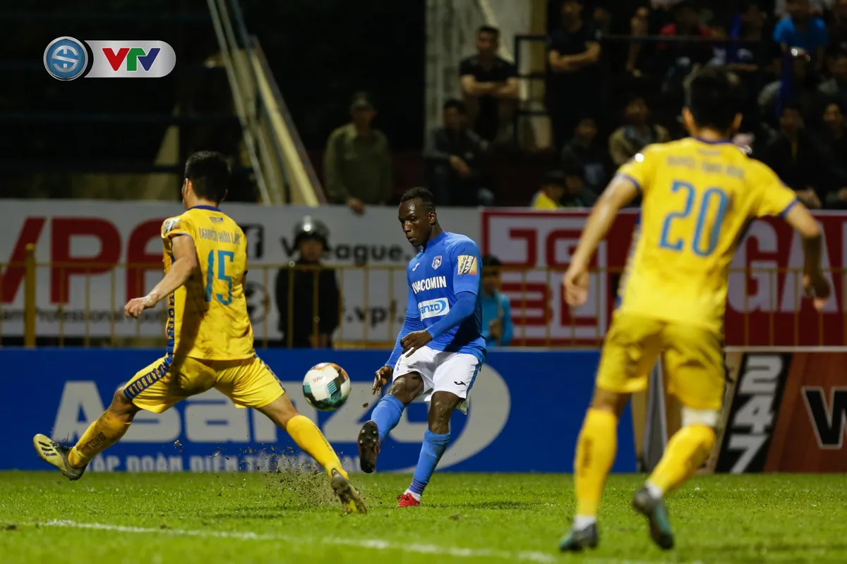 ẢNH: Hải Huy tỏa sáng, Than Quảng Ninh giành chiến thắng đầu tiên tại V.League 2019 - Ảnh 18. ẢNH: Hải Huy tỏa sáng, Than Quảng Ninh giành chiến thắng đầu tiên tại V.League 2019 - Ảnh 18.