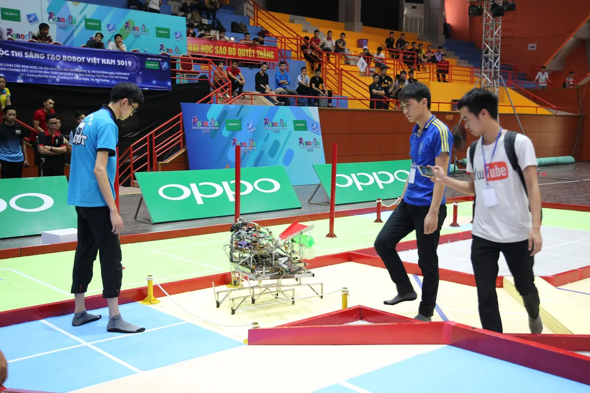 Robocon Việt Nam 2019: Nhiều cơ chế di chuyển MR2 độc đáo hé lộ qua buổi thử sân - Ảnh 9.