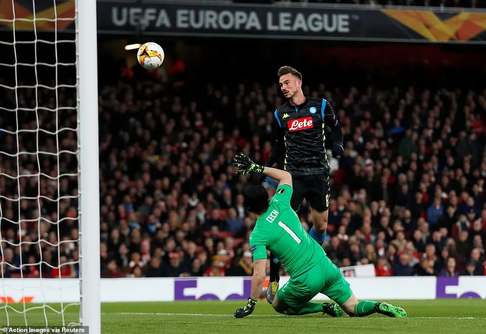 ẢNH: Arsenal thắng dễ Napoli ở tứ kết lượt đi Europa League - Ảnh 9. ẢNH: Arsenal thắng dễ Napoli ở tứ kết lượt đi Europa League - Ảnh 9.