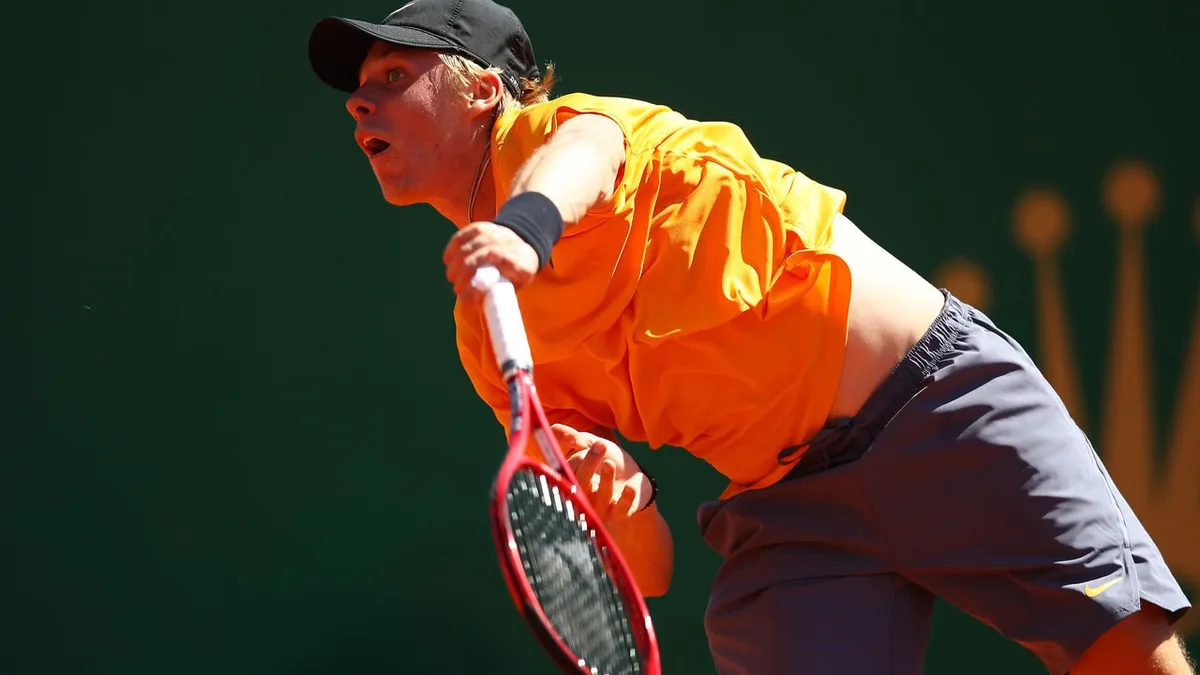Denis Shapovalov bị loại ngay từ vòng 1 Monte Carlo Masters 2019 - Ảnh 1. Denis Shapovalov bị loại ngay từ vòng 1 Monte Carlo Masters 2019 - Ảnh 1.