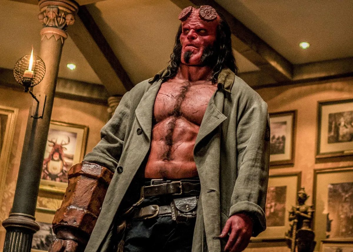 Trước thềm “Avengers: Endgame”, “Hellboy” phiên bản mới thất bại thảm hại - Ảnh 1.