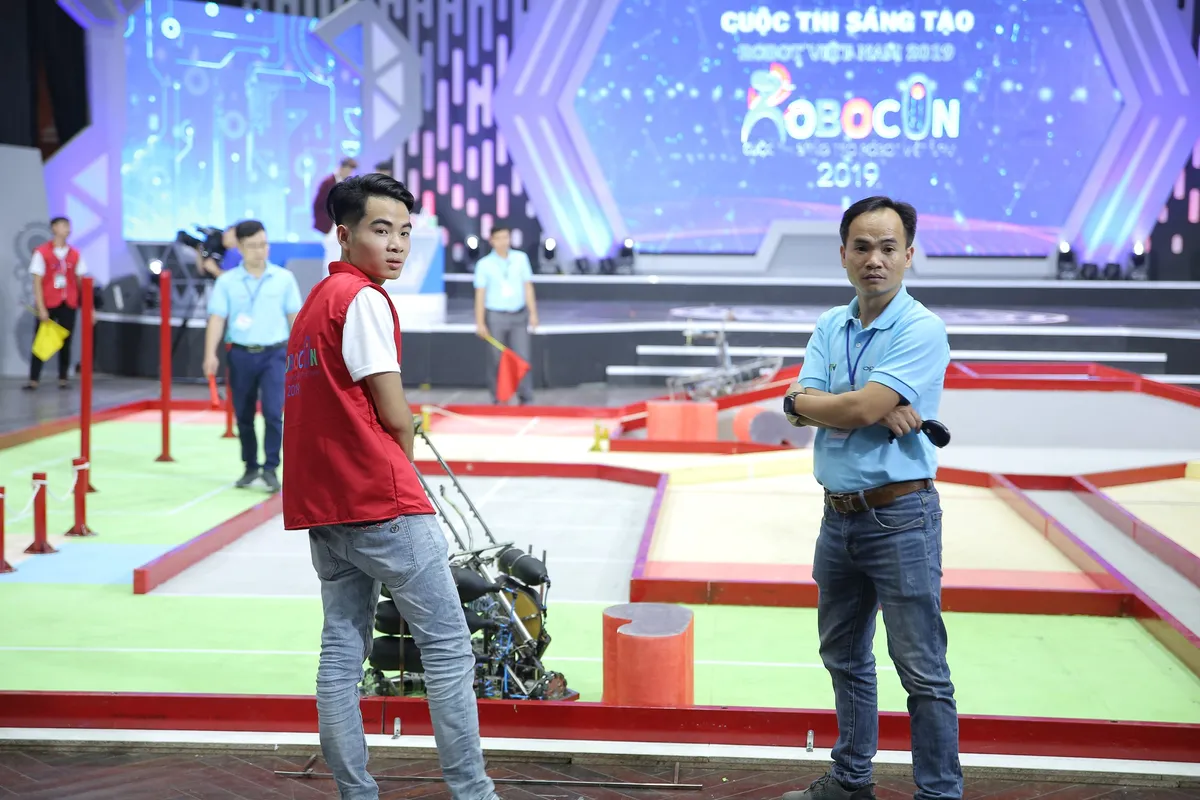 Đại học Sao Đỏ - Ngôi sao tại vòng loại Robocon Việt Nam 2019 - Ảnh 49.