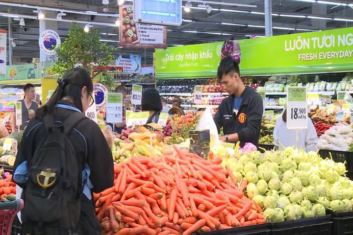 Cần thay đổi thói quen ăn uống và tiêu dùng thực phẩm của người Việt - Ảnh 1.