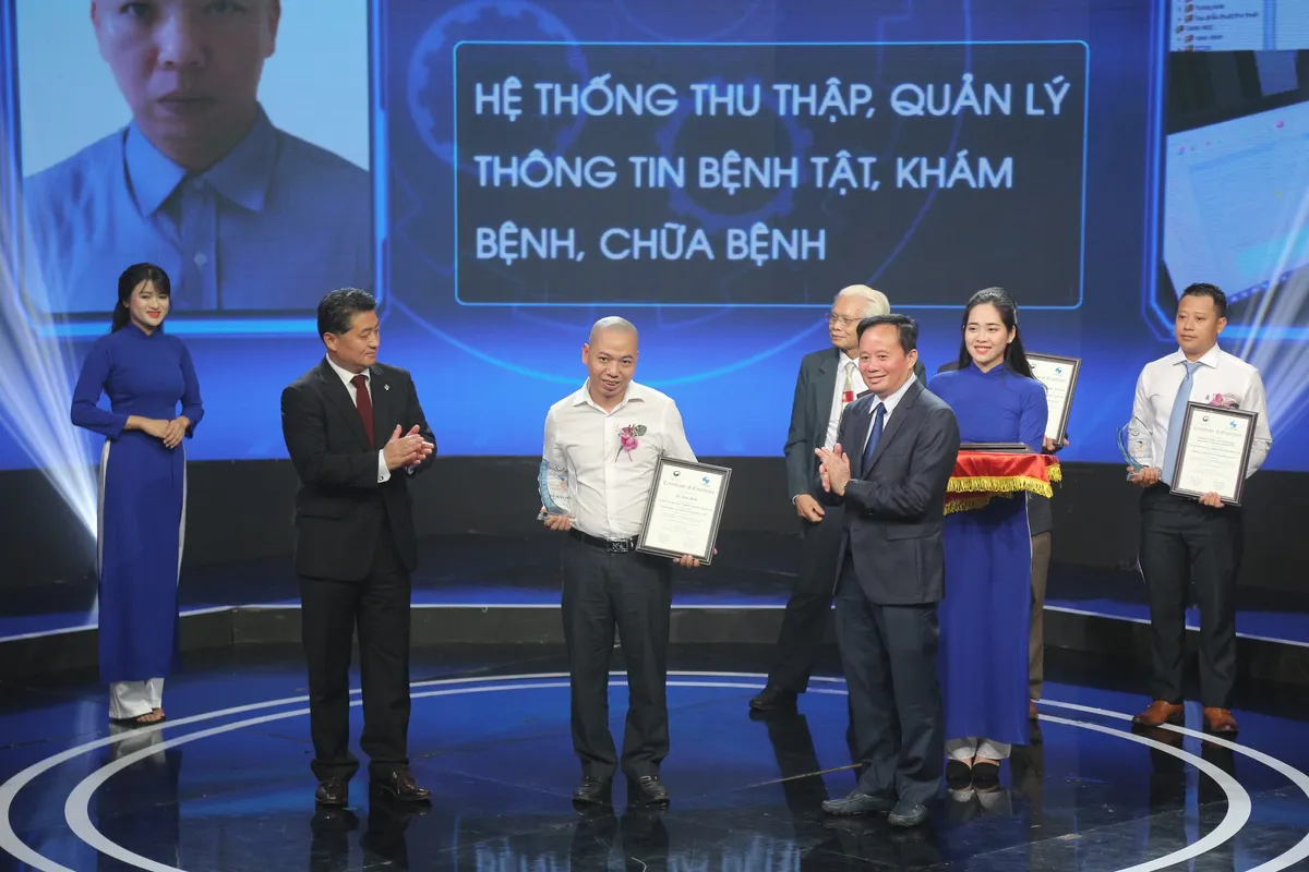 Cụ ông 83 tuổi giành giải Nhất cuộc thi Sáng chế 2018 - Ảnh 3. Cụ ông 83 tuổi giành giải Nhất cuộc thi Sáng chế 2018 - Ảnh 3.