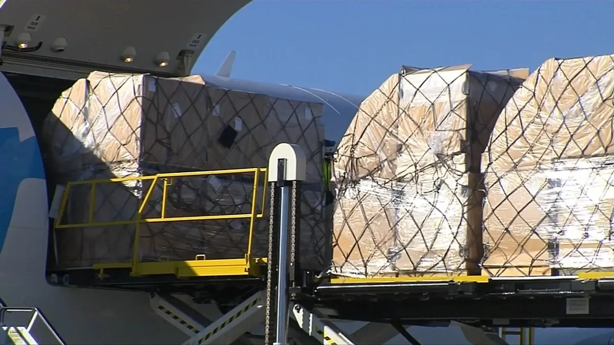 Amazon vận chuyển miễn phí trong 1 ngày cho thành viên Prime - Ảnh 2. Amazon vận chuyển miễn phí trong 1 ngày cho thành viên Prime - Ảnh 2.