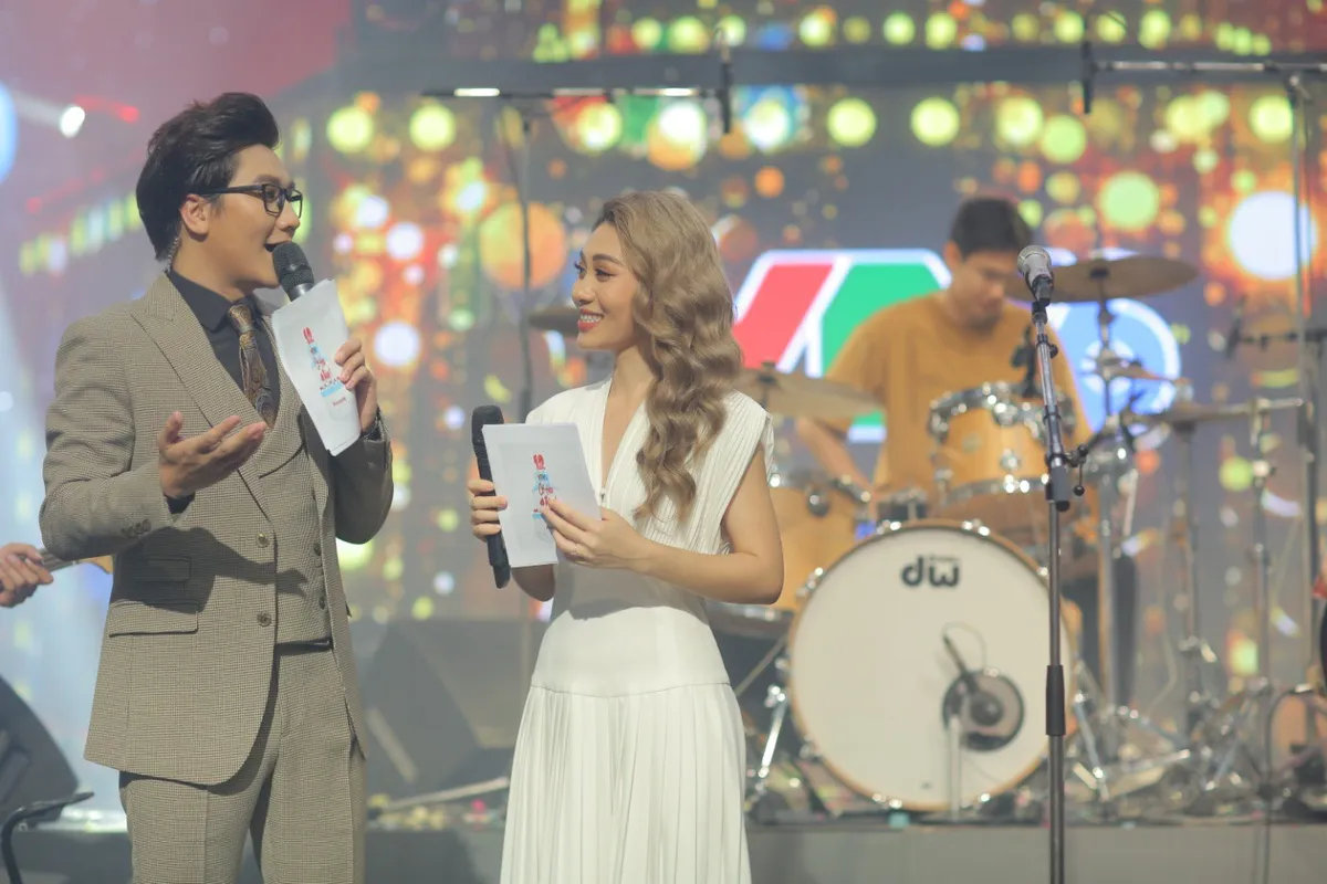 Những khoảnh khắc ấn tượng trong đại tiệc mừng sinh nhật VTV6 - Ảnh 3. Những khoảnh khắc ấn tượng trong đại tiệc mừng sinh nhật VTV6 - Ảnh 3.