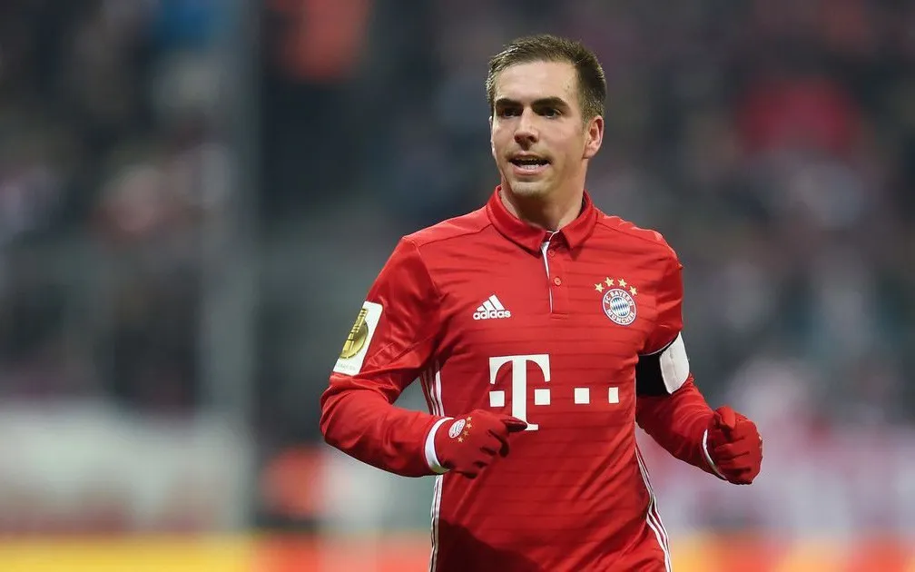 Chủ tịch Li&ecirc;n đo&agrave;n b&oacute;ng đ&aacute; Đức từ chức, sao Bayern Munich trở th&agrave;nh ứng vi&ecirc;n s&aacute;ng gi&aacute; - Ảnh 2.