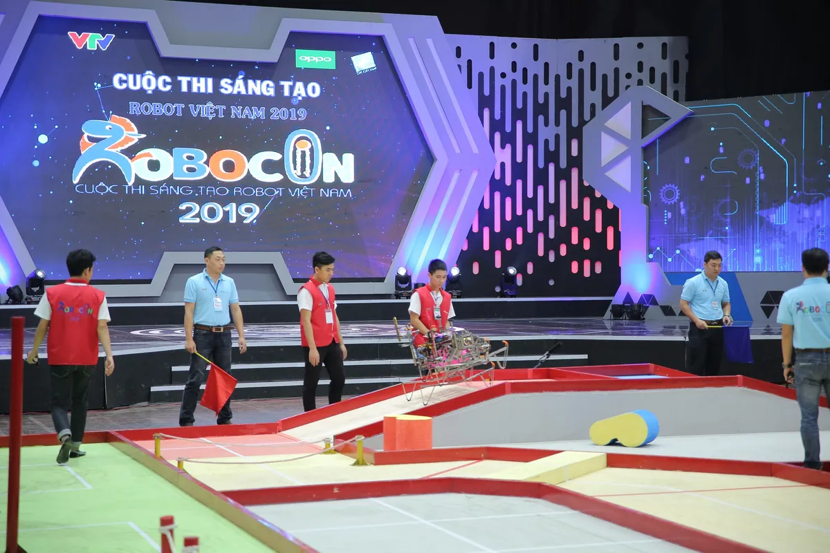 Tiếp bước ĐH Xây Dựng, tân binh Phenikaa giành vé vào chung kết Robocon Việt Nam 2019 - Ảnh 11.