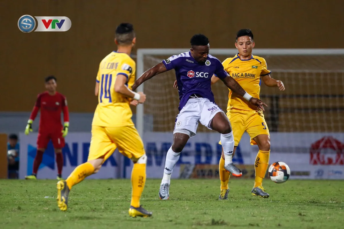 ẢNH: Thắng đậm Sông Lam Nghệ An, CLB Hà Nội vươn lên dẫn đầu V.League - Ảnh 12.