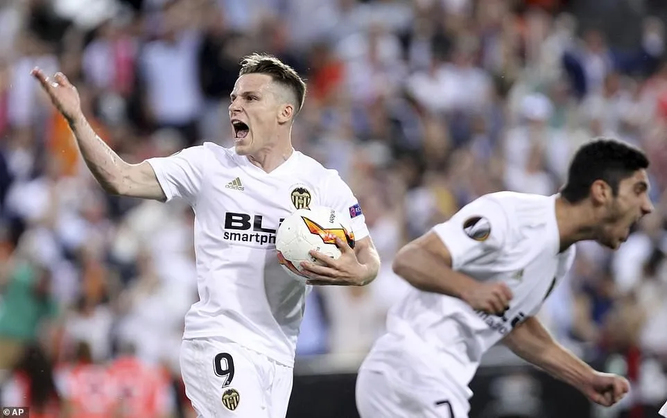 ẢNH: Arsenal thắng thuyết phục Valencia để giành quyền vào chung kết Europa League - Ảnh 10.