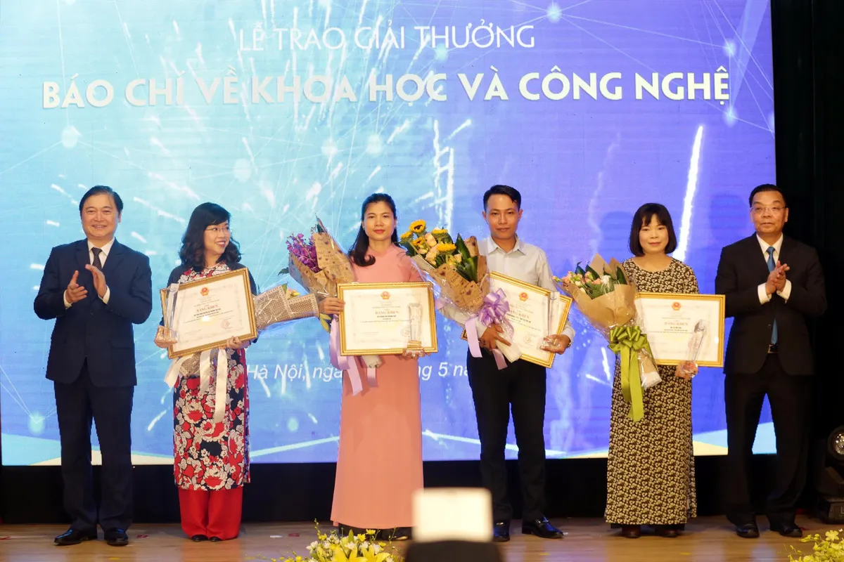 Đài Truyền hình Việt Nam nhận 2 giải thưởng báo chí về Khoa học và Công nghệ năm 2018 - Ảnh 4.