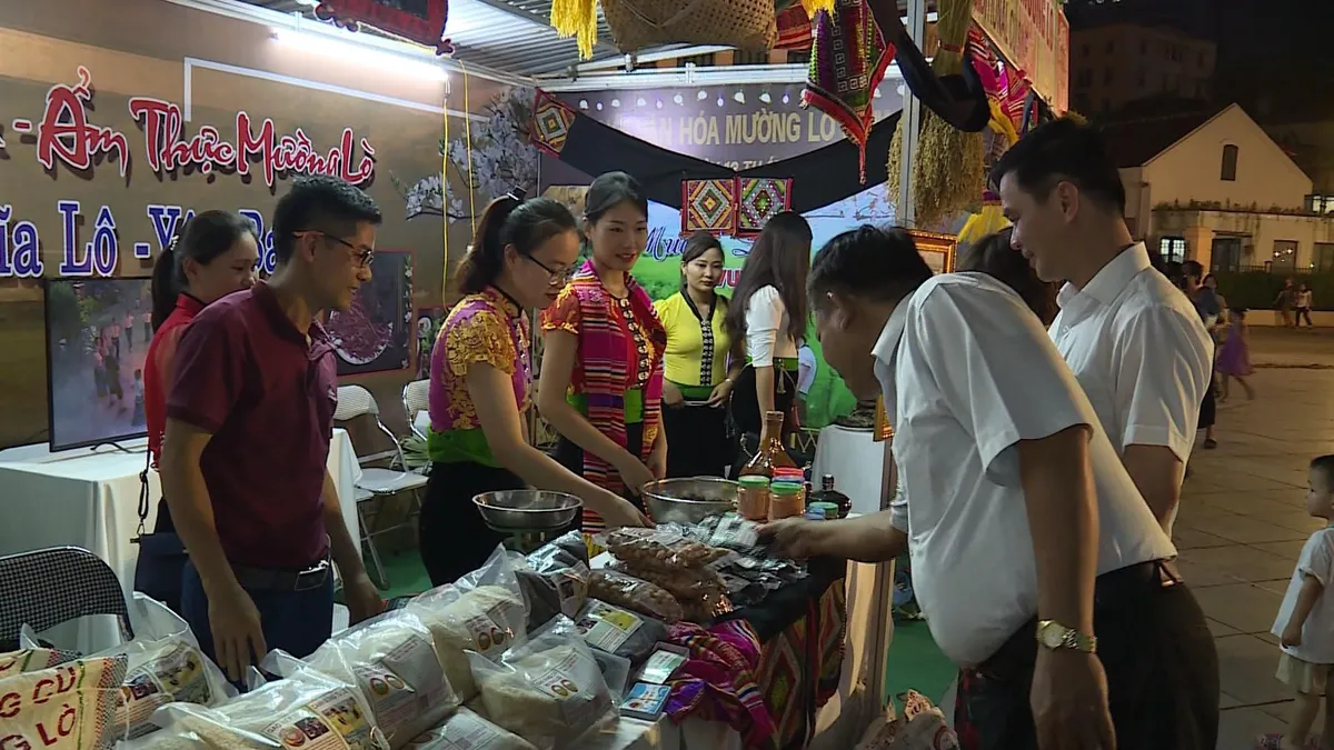 Sắc màu văn hóa dân tộc Mông, Yên Bái - Ảnh 2. Sắc màu văn hóa dân tộc Mông, Yên Bái - Ảnh 2.