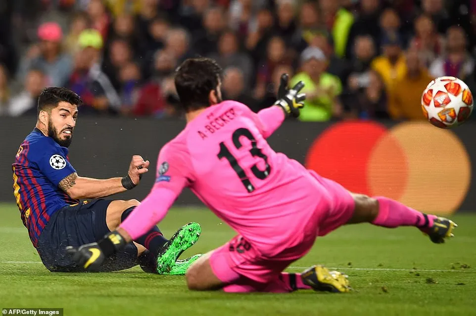 ẢNH: Messi lập siêu phẩm, Barcelona đánh bại Liverpool tại Nou Camp - Ảnh 3.