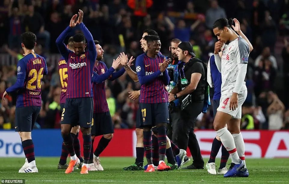 ẢNH: Messi lập siêu phẩm, Barcelona đánh bại Liverpool tại Nou Camp - Ảnh 18.