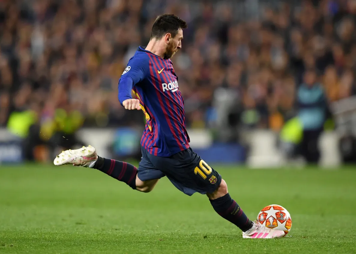 Lập cú đúp bàn thắng vào lưới Liverpool, Messi tạo dấu mốc mới trong màu áo Barcelona - Ảnh 2.