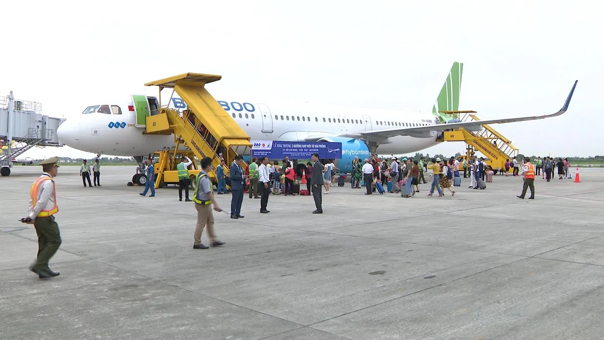 Bamboo Airways tung ngàn vé máy bay giá chỉ từ 265.000 đồng - Ảnh 2. Bamboo Airways tung ngàn vé máy bay giá chỉ từ 265.000 đồng - Ảnh 2.