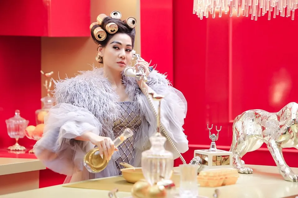 Thu Minh chính thức trình làng MV Diva đòi lại danh xưng 14 năm trước - Ảnh 2.