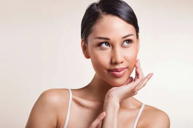 7 công dụng tuyệt vời của sáp vaseline đối với phái đẹp - Ảnh 4.