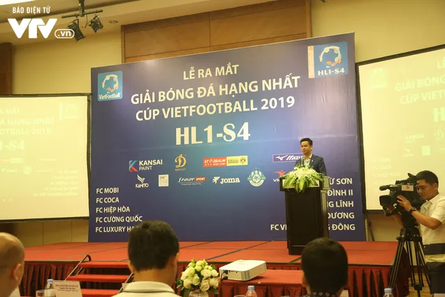 10 đội bóng “phủi” tranh tài tại Giải Bóng đá hạng Nhất - Cúp Vietfootball 2019 - Ảnh 1. 10 đội bóng “phủi” tranh tài tại Giải Bóng đá hạng Nhất - Cúp Vietfootball 2019 - Ảnh 1.