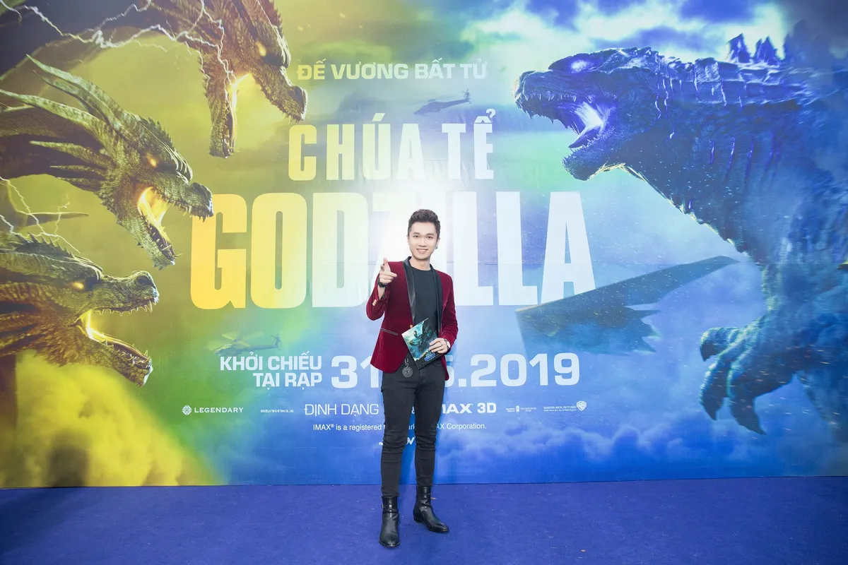 Dàn sao Việt phát cuồng vì Chúa tể Godzilla - Ảnh 3.