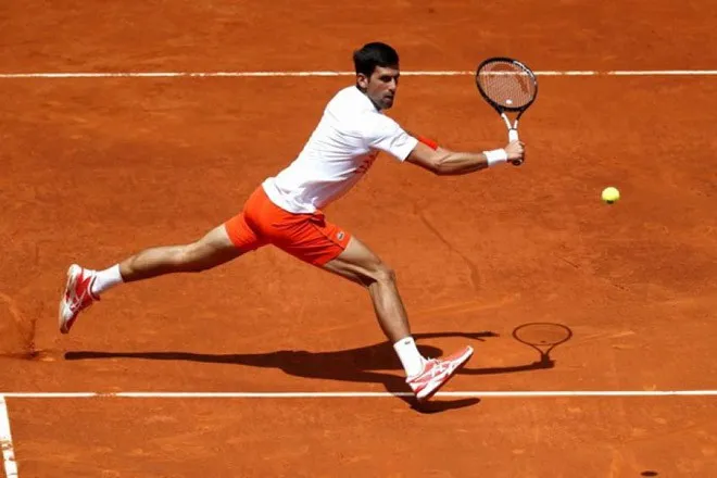 Thắng dễ Taylor Fritz, Novak Djokovic thẳng tiến vào vòng 3 Madrid mở rộng 2019 - Ảnh 2. Thắng dễ Taylor Fritz, Novak Djokovic thẳng tiến vào vòng 3 Madrid mở rộng 2019 - Ảnh 2.