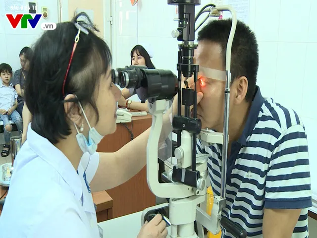 Cẩn trọng bệnh khô mắt do nắng nóng - Ảnh 1. Cẩn trọng bệnh khô mắt do nắng nóng - Ảnh 1.