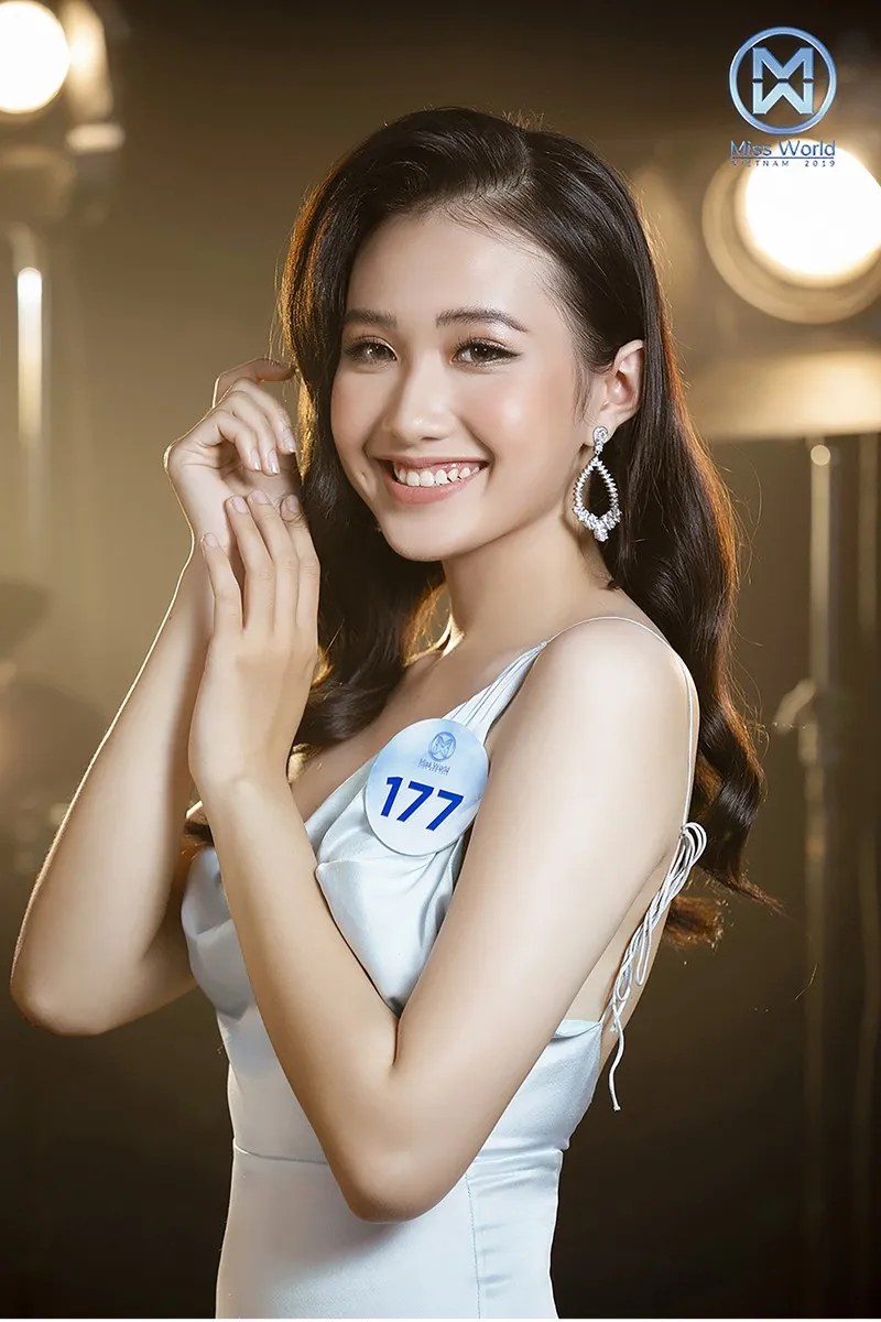 34 thí sinh Miss World Việt Nam 2019 đọ sắc trong đầm cocktail - Ảnh 5.