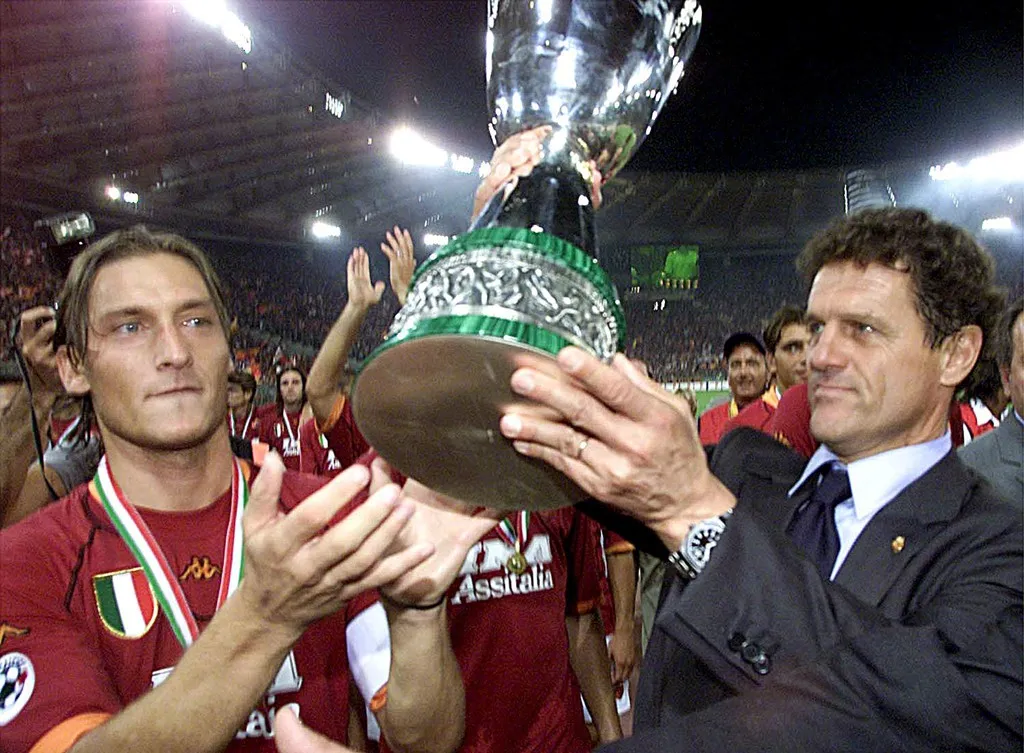 Totti tiết lộ lý do chia tay AS Roma - Ảnh 3. Totti tiết lộ lý do chia tay AS Roma - Ảnh 3.