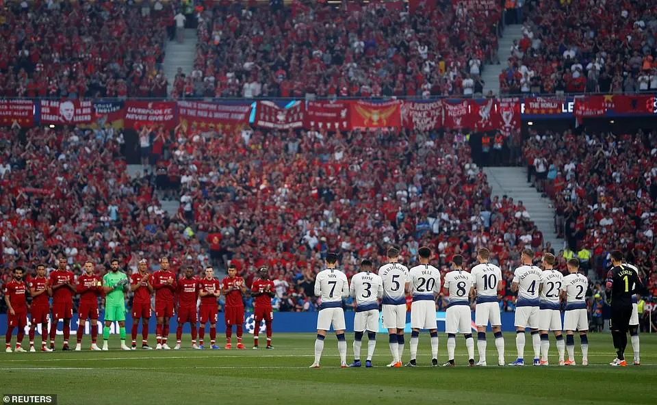 Toàn cảnh chiến thắng xứng đáng của Liverpool trước Tottenham - Ảnh 2. Toàn cảnh chiến thắng xứng đáng của Liverpool trước Tottenham - Ảnh 2.