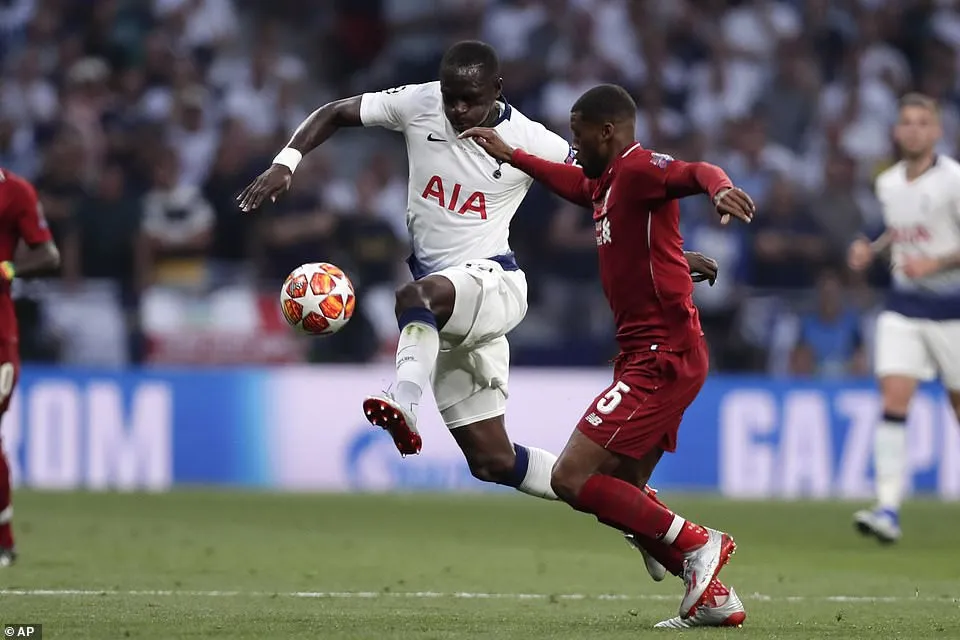 Toàn cảnh chiến thắng xứng đáng của Liverpool trước Tottenham - Ảnh 8. Toàn cảnh chiến thắng xứng đáng của Liverpool trước Tottenham - Ảnh 8.
