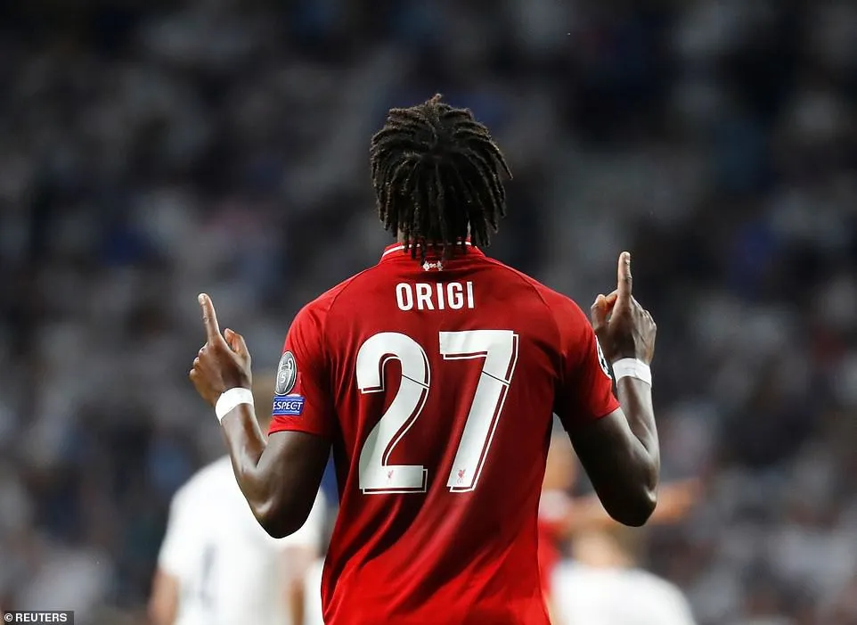 Toàn cảnh chiến thắng xứng đáng của Liverpool trước Tottenham - Ảnh 13. Toàn cảnh chiến thắng xứng đáng của Liverpool trước Tottenham - Ảnh 13.