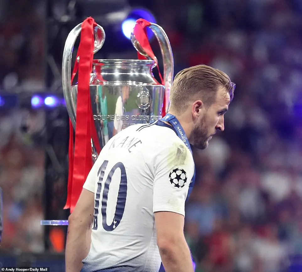 Toàn cảnh chiến thắng xứng đáng của Liverpool trước Tottenham - Ảnh 16. Toàn cảnh chiến thắng xứng đáng của Liverpool trước Tottenham - Ảnh 16.