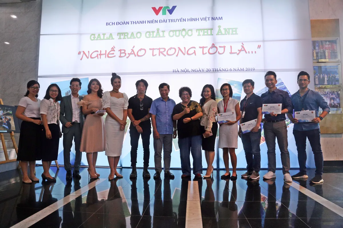 Chiêm ngưỡng các tác phẩm xuất sắc tại cuộc thi ảnh Nghề báo trong tôi là... - Ảnh 39. Chiêm ngưỡng các tác phẩm xuất sắc tại cuộc thi ảnh Nghề báo trong tôi là... - Ảnh 39.