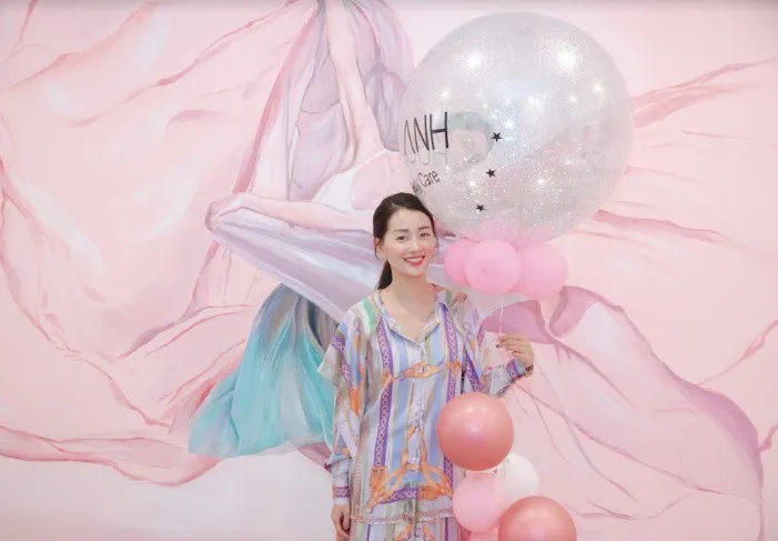 Diễn vi&ecirc;n Thu Quỳnh hội ngộ MC H&agrave; Thu - Ảnh 3.