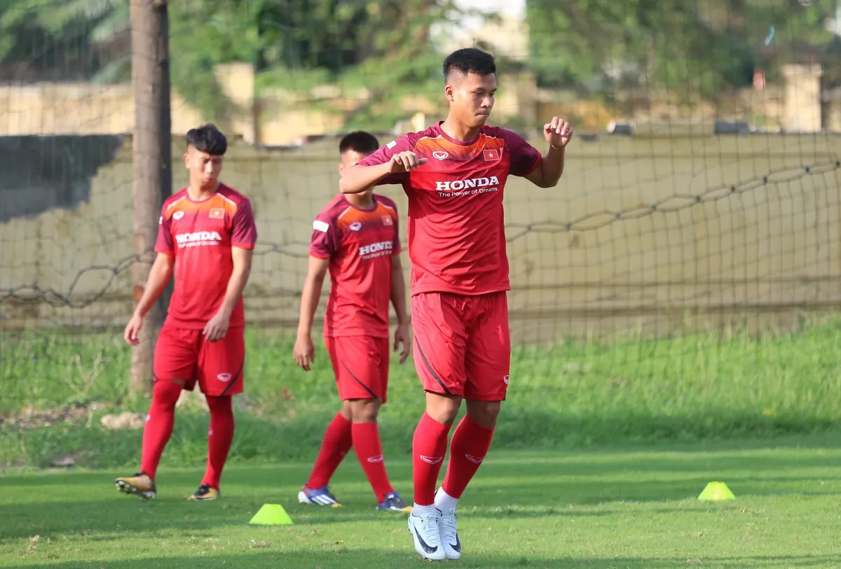 U23 Việt Nam miệt mài tập luyện chờ ngày đọ sức U23 Myanmar - Ảnh 1. U23 Việt Nam miệt mài tập luyện chờ ngày đọ sức U23 Myanmar - Ảnh 1.