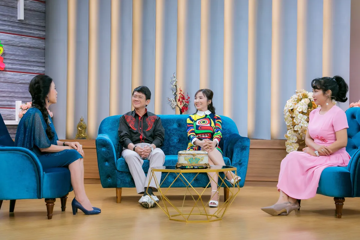 Kim Tuyết tố chồng đ&agrave;o hoa tr&ecirc;n s&oacute;ng truyền h&igrave;nh - Ảnh 1.