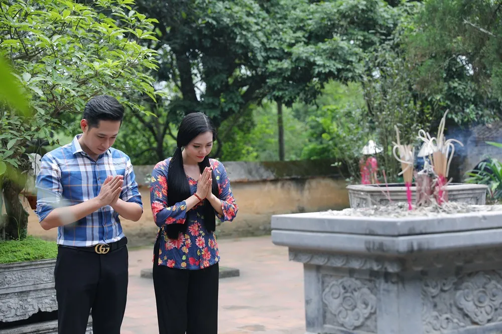 Sao mai Lương Nguyệt Anh tình cảm với diễn viên Mạnh Hưng trong MV mới - Ảnh 5.