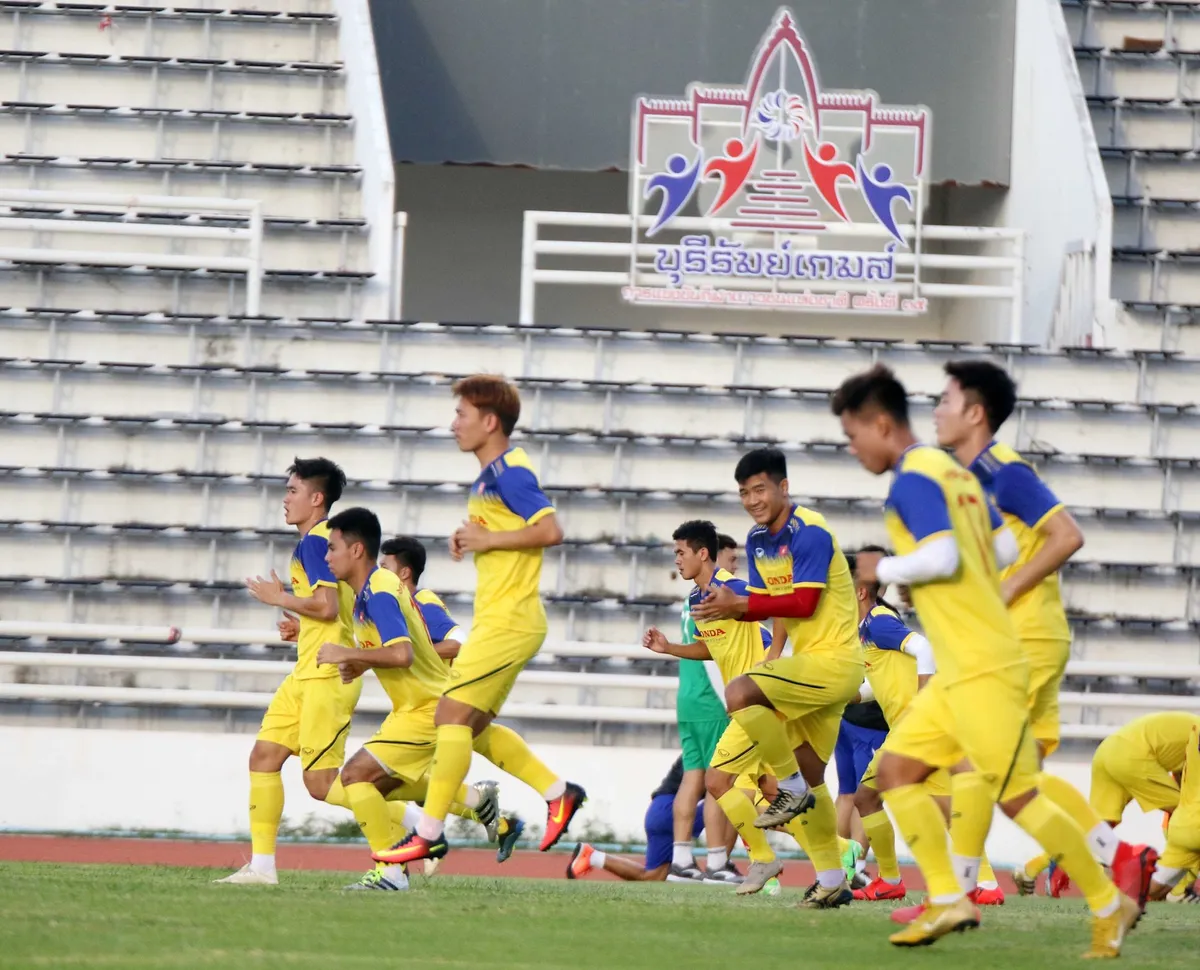 ĐT Việt Nam tập nhẹ, sẵn sàng cho trận chung kết Kings Cup 2019 gặp ĐT Curacao - Ảnh 14. ĐT Việt Nam tập nhẹ, sẵn sàng cho trận chung kết Kings Cup 2019 gặp ĐT Curacao - Ảnh 14.