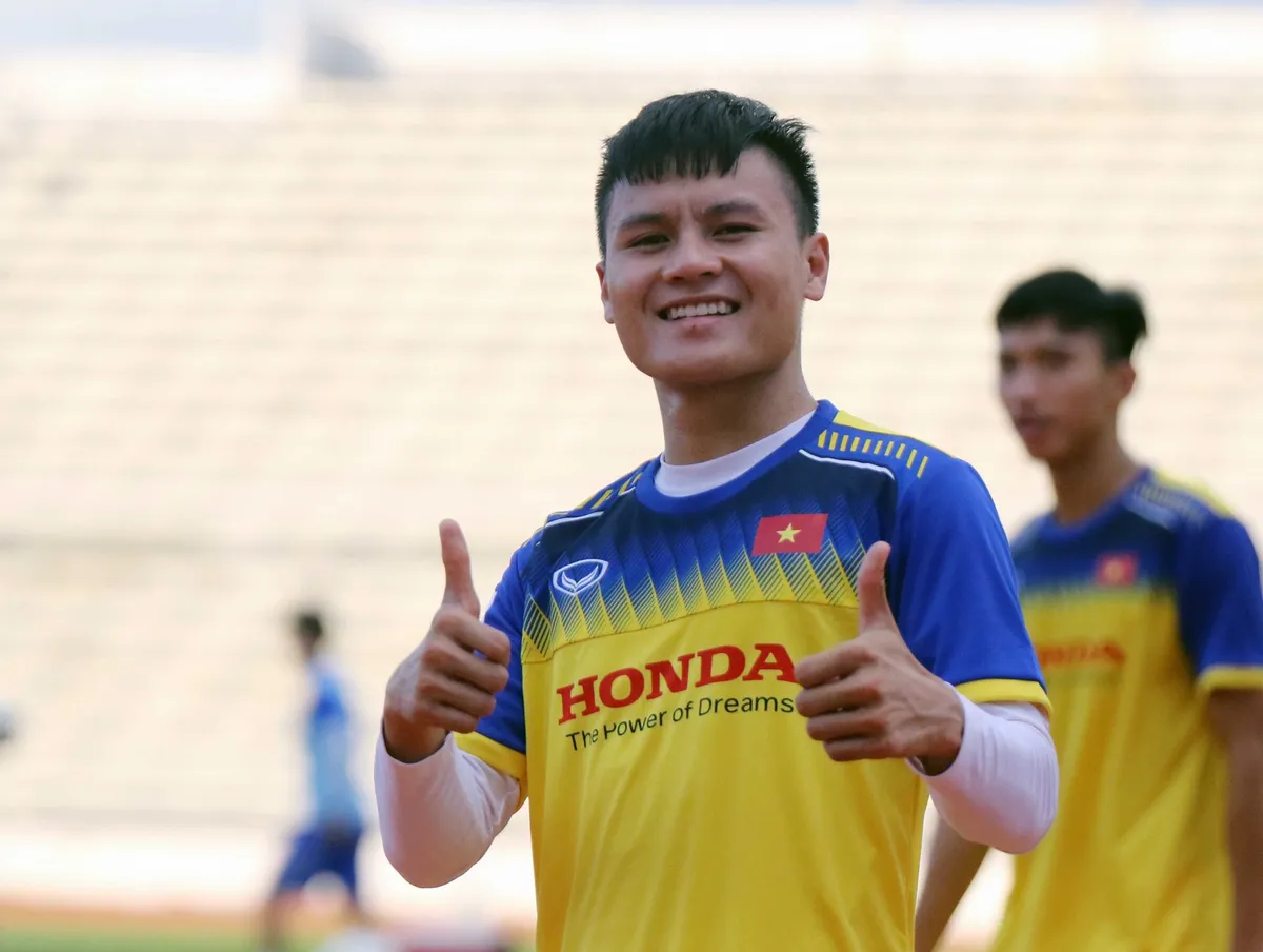 ĐT Việt Nam tập nhẹ, sẵn sàng cho trận chung kết Kings Cup 2019 gặp ĐT Curacao - Ảnh 11. ĐT Việt Nam tập nhẹ, sẵn sàng cho trận chung kết Kings Cup 2019 gặp ĐT Curacao - Ảnh 11.