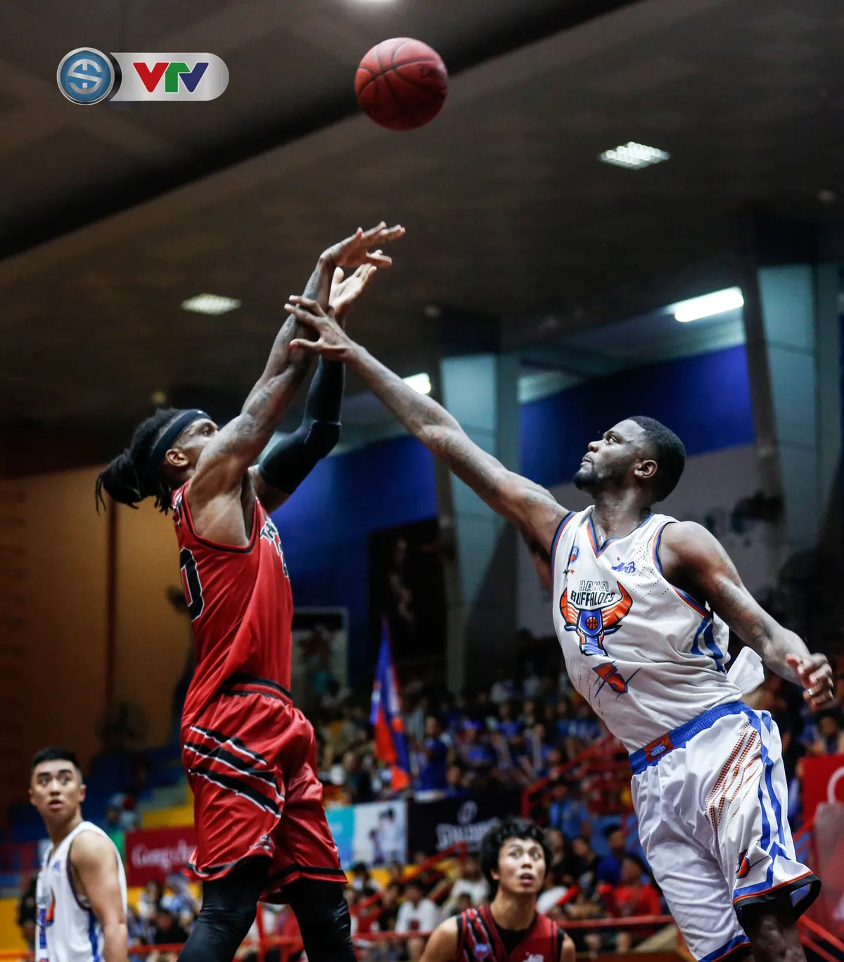 ẢNH: Thang Long Warriors có chiến thắng đầu tiên tại VBA 2019 - Ảnh 14.
