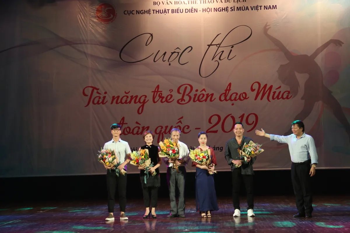 Tài năng trẻ Biên đạo múa toàn quốc 2019: Nơi thể hiện niềm đam mê biên đạo múa - Ảnh 3.