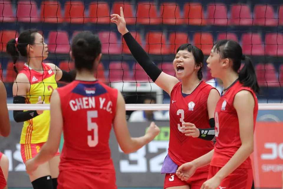 Giải bóng chuyền nữ U23 châu Á, U23 Việt Nam - U23 Đài Bắc Trung Hoa: Quyết thắng giành lợi thế (20h ngày 17/7) - Ảnh 1. Giải bóng chuyền nữ U23 châu Á, U23 Việt Nam - U23 Đài Bắc Trung Hoa: Quyết thắng giành lợi thế (20h ngày 17/7) - Ảnh 1.